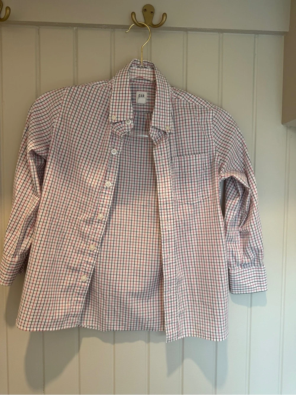 Boys GAP Shirt with Red & Navy Grid/Plaid Size S (6-7)